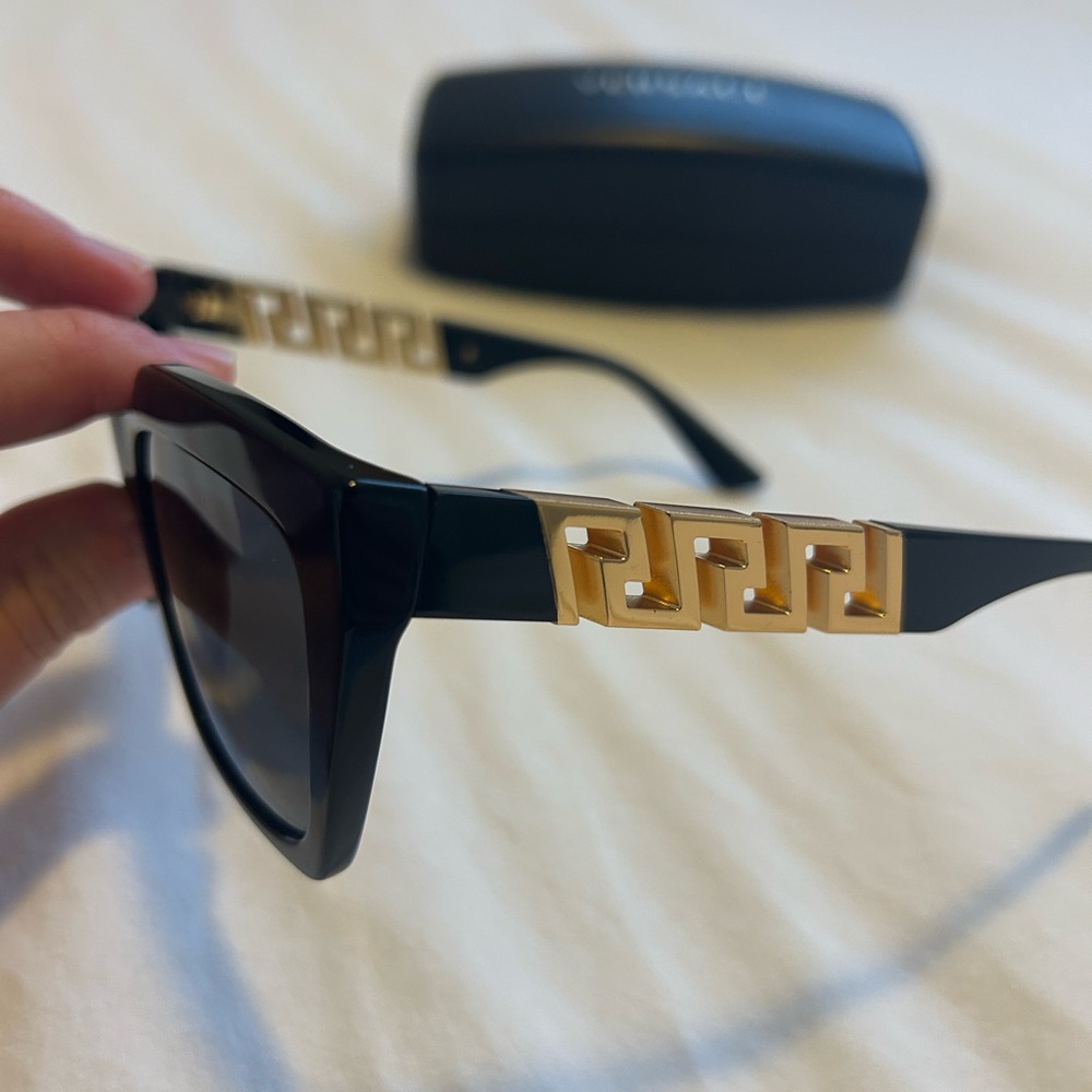 Women’s Black Versace Sunglasses - Picture 3 of 5